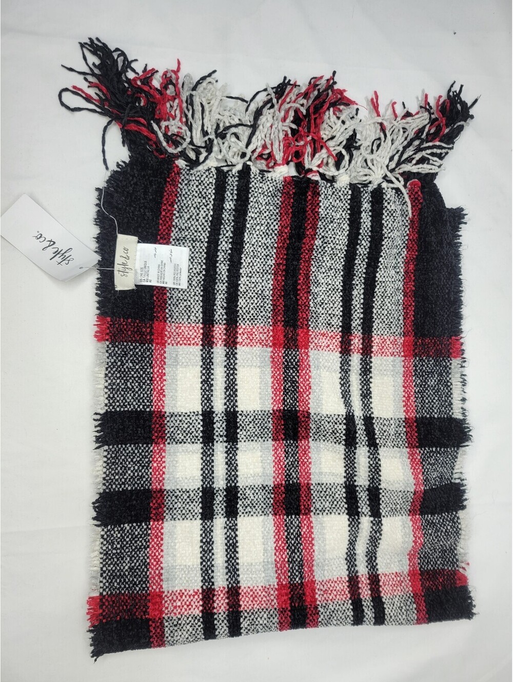 STYLE & CO Womens Chenille Scarf Fringe Trim Black Red Plaid NEW!!